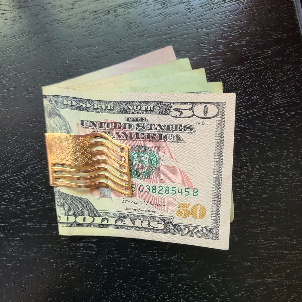 Gold Avon America Flag Money Clip